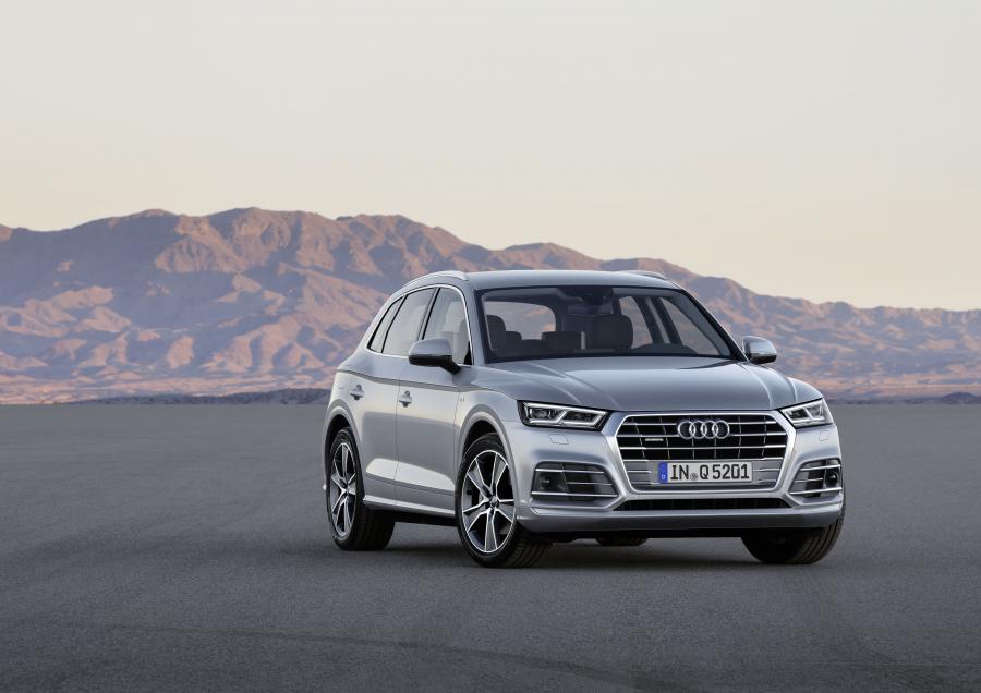  Audi Q5 TDI Quattro S-Line 2016 года  (WW) (фото 43 из 48)